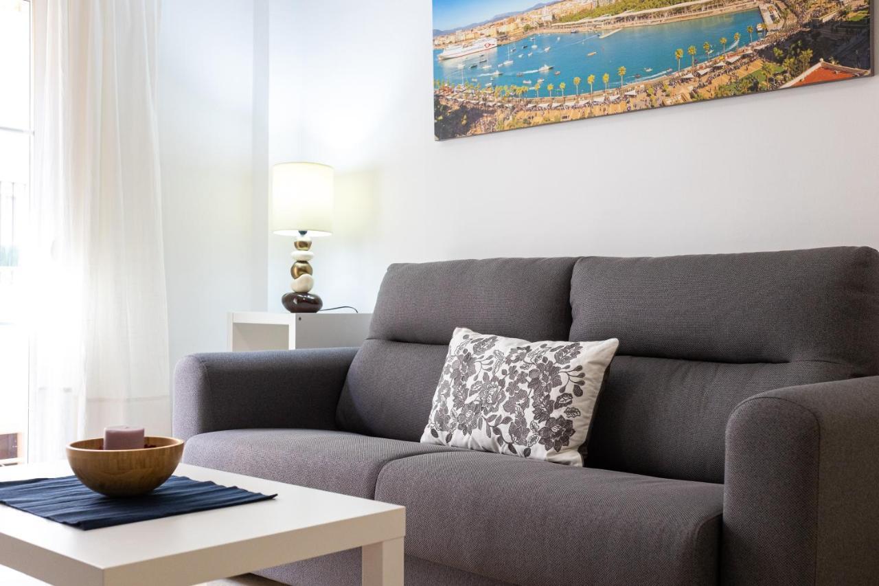Holidays2Malaga Capuchinos French Balconies, Private Parking, Wifi & Air Con Exterior photo